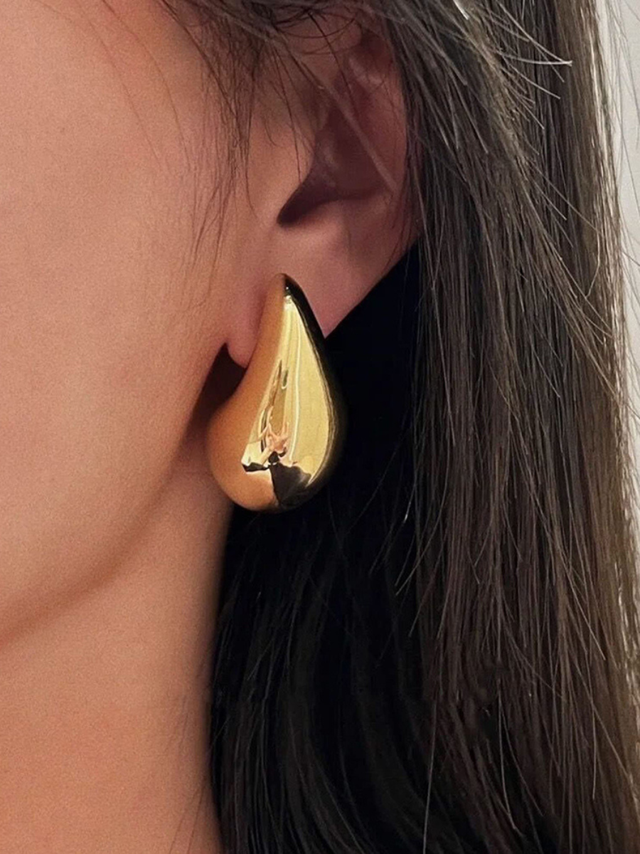 Rosea Tear Drop Earrings