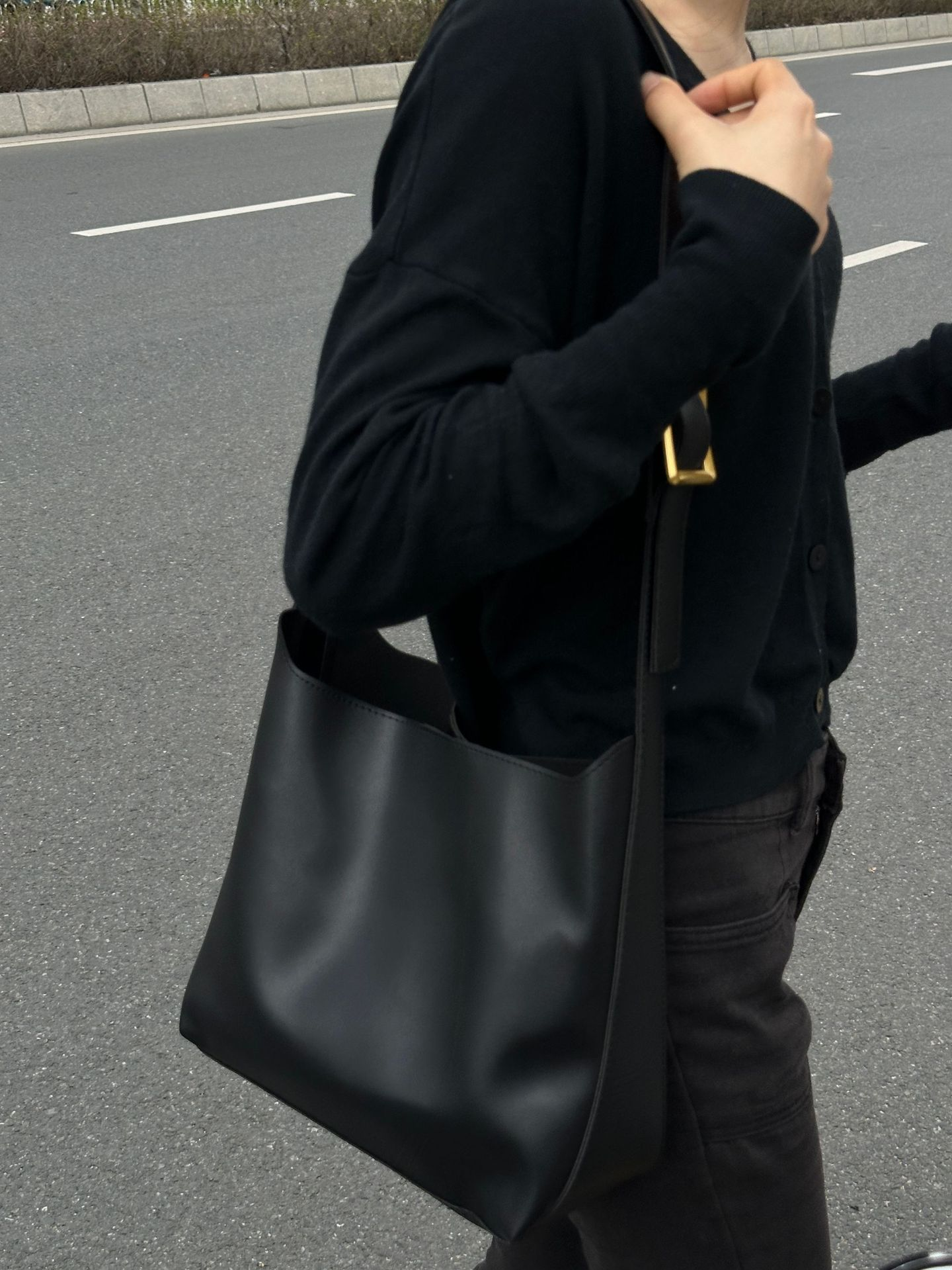 Rosea Leather Shoulder Bag